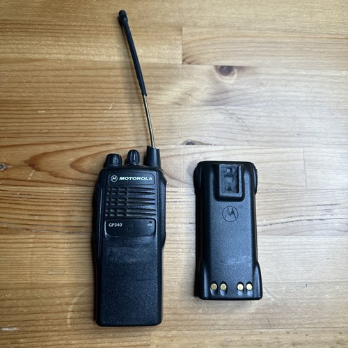 Motorola gp340 uhf handheld - gp340,