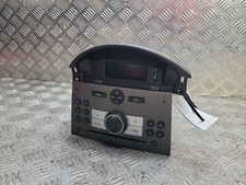 VAUXHALL CORSA C 2004-2006 RADIO / CD HEAD UNIT WITH DISPLAY UNIT