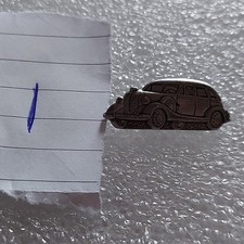 Vintage Car Metal Pin Lapel Badge 1