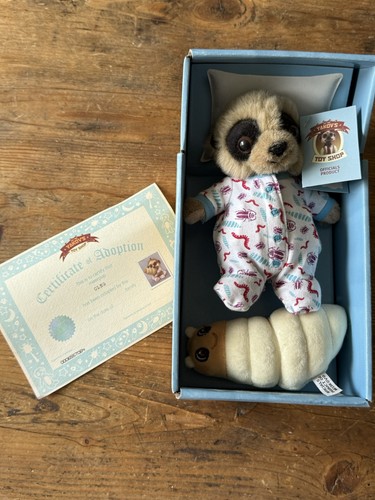 Yakovs meerkat baby - yakovs, oleg