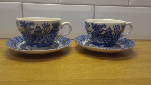 Churchill willow pattern tea - churchill,