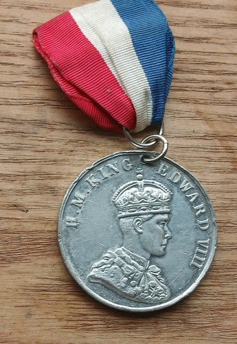 Edward viii coronation medal - viii,