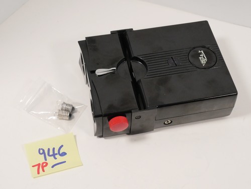 Stereo realist red button - stereo,