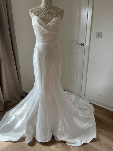 Ivory satin art couture - ivory,