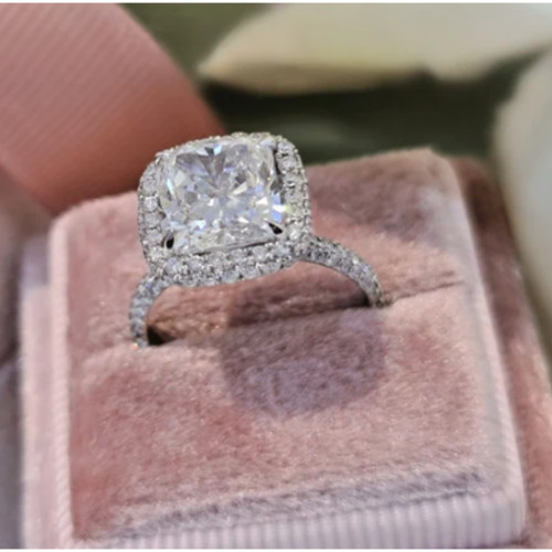 Diamond ring engagement - diamond, gold