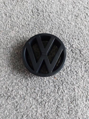 Golf front grill badge - front,