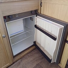 Caravan Fridge Electrolux 3