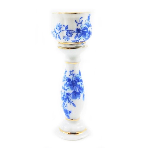 Dolls house blue white - &,