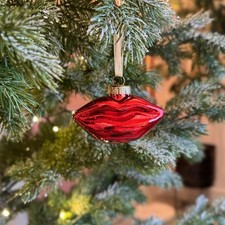 Bright Red Glass Lips Christmas Bauble 9x4.9x3.3cm