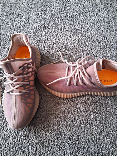Adidas yeezy boost - yeezy,
