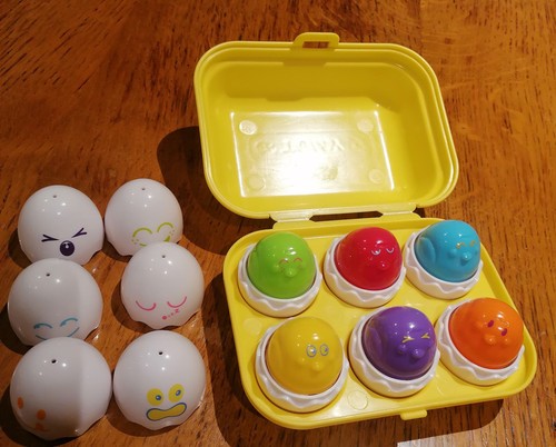 Tomy hide squeek eggs - hide, &