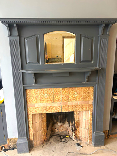 Original 1920 fireplace - 1920’s,