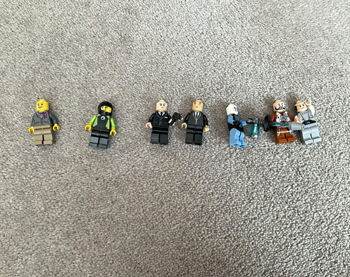 Lego minifigures lot 7pcs - lego,