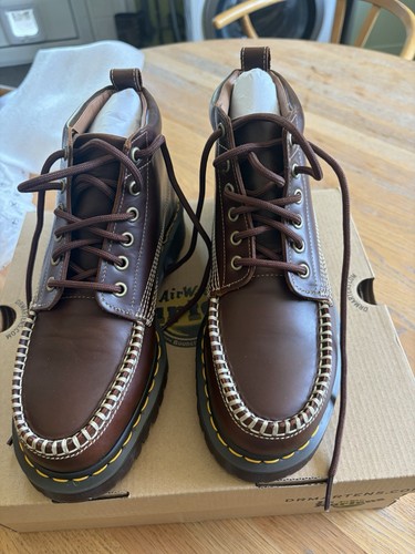 Doctor martens lowell brown - doctor,