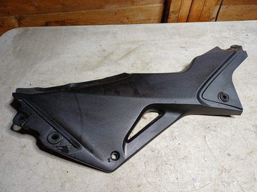 Honda cbr125r 2011 - honda, right