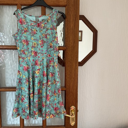 Select ladies dress size - dress,