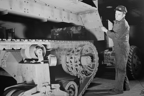Half track scout car - scout,