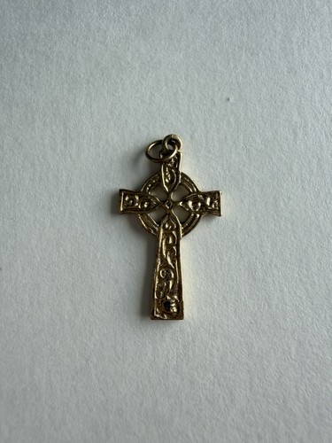 Vintage gold celtic - 9k,