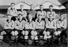 WOLVES FOOTBALL TEAM