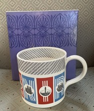Wedgwood London Mug 1 pint boxed designed Richard & Elizabeth Guyatt 1960s