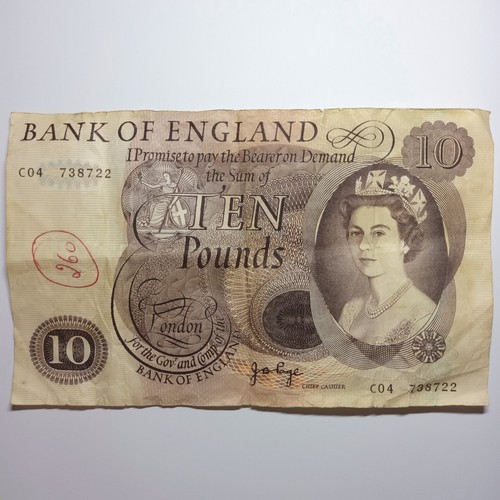 Old paper pound banknote - 10,