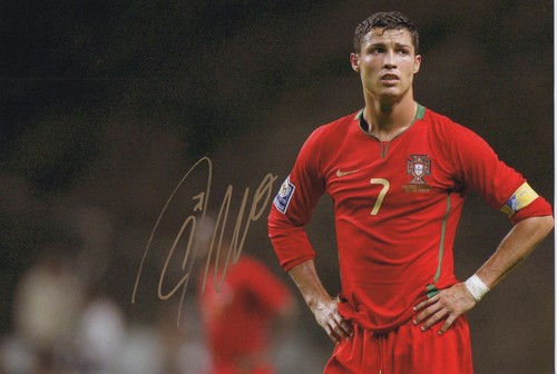Cristiano ronaldo signed 12x8 - ronaldo,