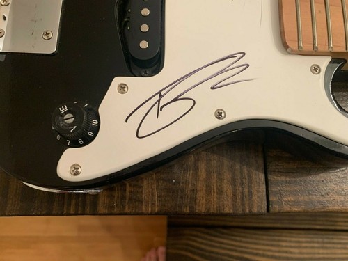 Tyler farr autographed - tyler,