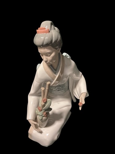 Very large nao lladro - very,