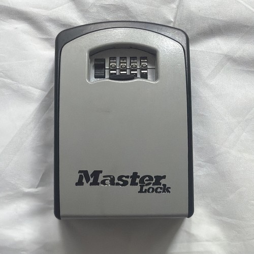 Master lock key safe - lock,