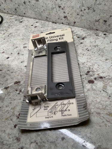 Nos vinatge classic car - vinatge, radio