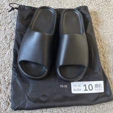 *REAL* Yeezy Slides Black UK 9