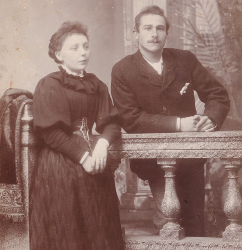 Victorian cabinet card photo - card,
