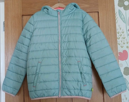 White stuff kids - stuff,