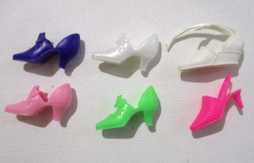 Vintage hasbro sindy odd shoes - sindy,