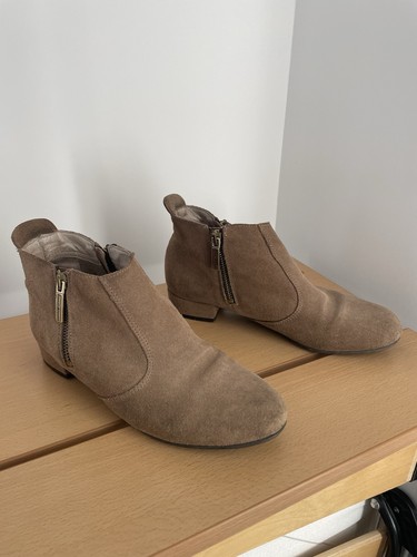 Russell bromley camel - bromley,