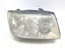 Volkswagen Bora 2.3i 110kW 2000 LHD Front Right Headlight headlamp 96359800 