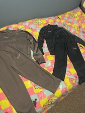 2 Nike Boys Tracksuits 6-7 Years Grey And Navy