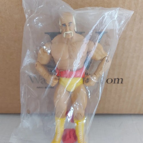 Wwe classics hulk - hulk, hogan