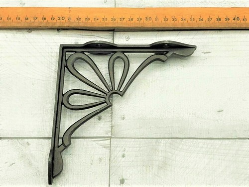 Shelf bracketspair cast - bracketspair, of