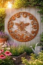 Rusty metal bumble bee - rusty,
