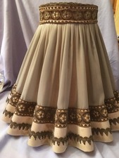 VINTAGE ANTIQUE LARGE PLEATED