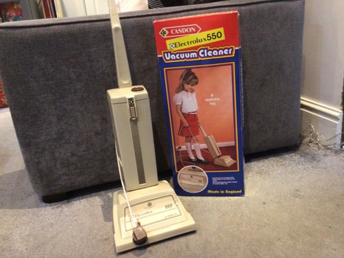 Kids vintage toy casdon - vintage,