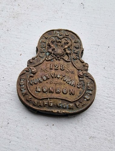 Safe plaque plate - plaque,