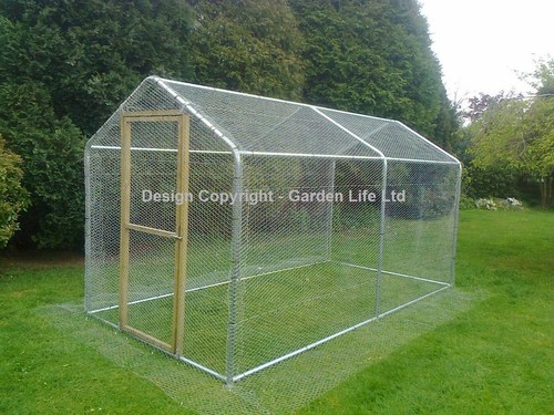 Walk chicken run - walk, steel