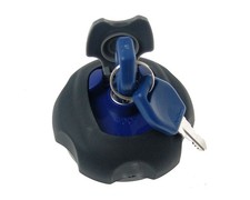 Fuel tank cap lockable for
