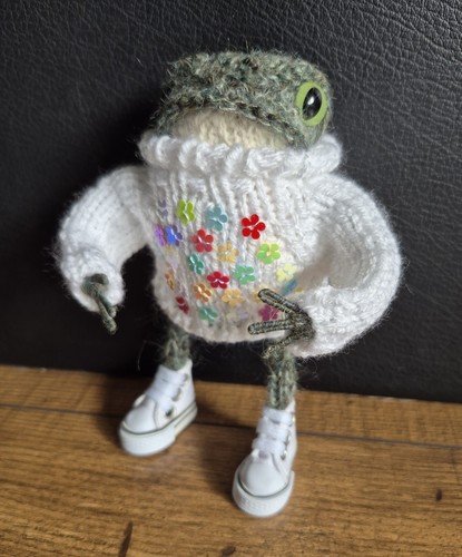 Poppy hand knitted - ,,