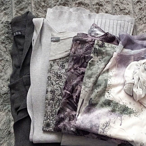 Bundle grey women - of,
