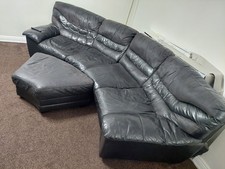 sofas £200 NEED GONE BEFORE FRIDAY will help putting them in your van