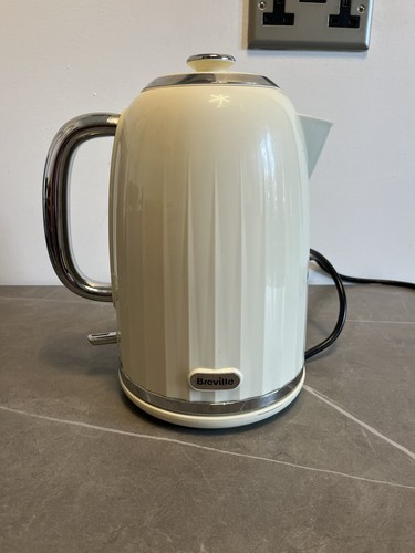 Kettle cream breville - cream,
