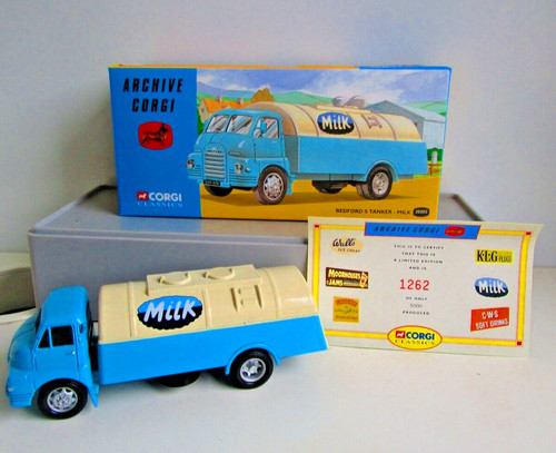 Corgi 20202 bedford milk - bedford,
